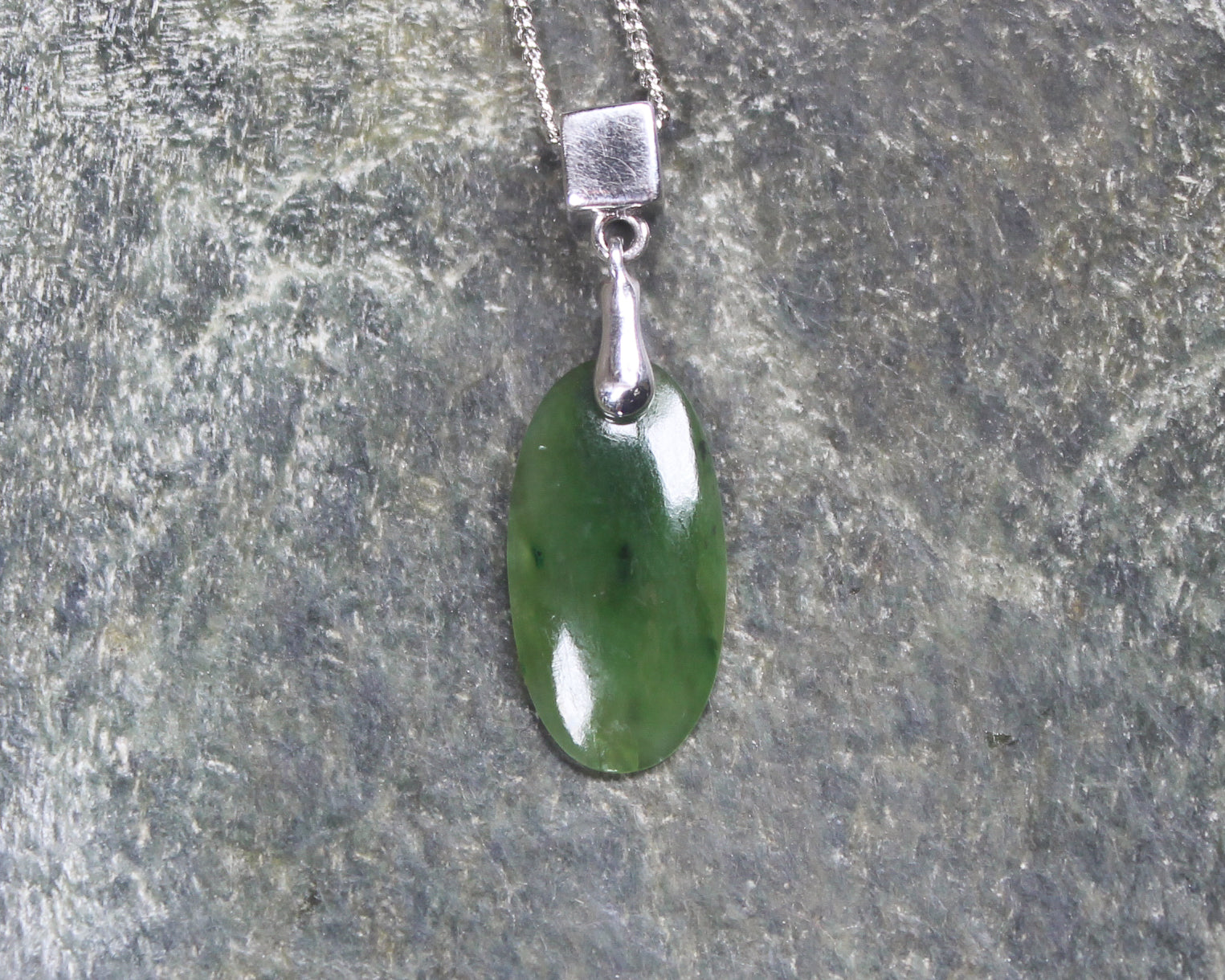 Hapopo Pounamu pendant set in Sterling Silver - NZ Greenstone