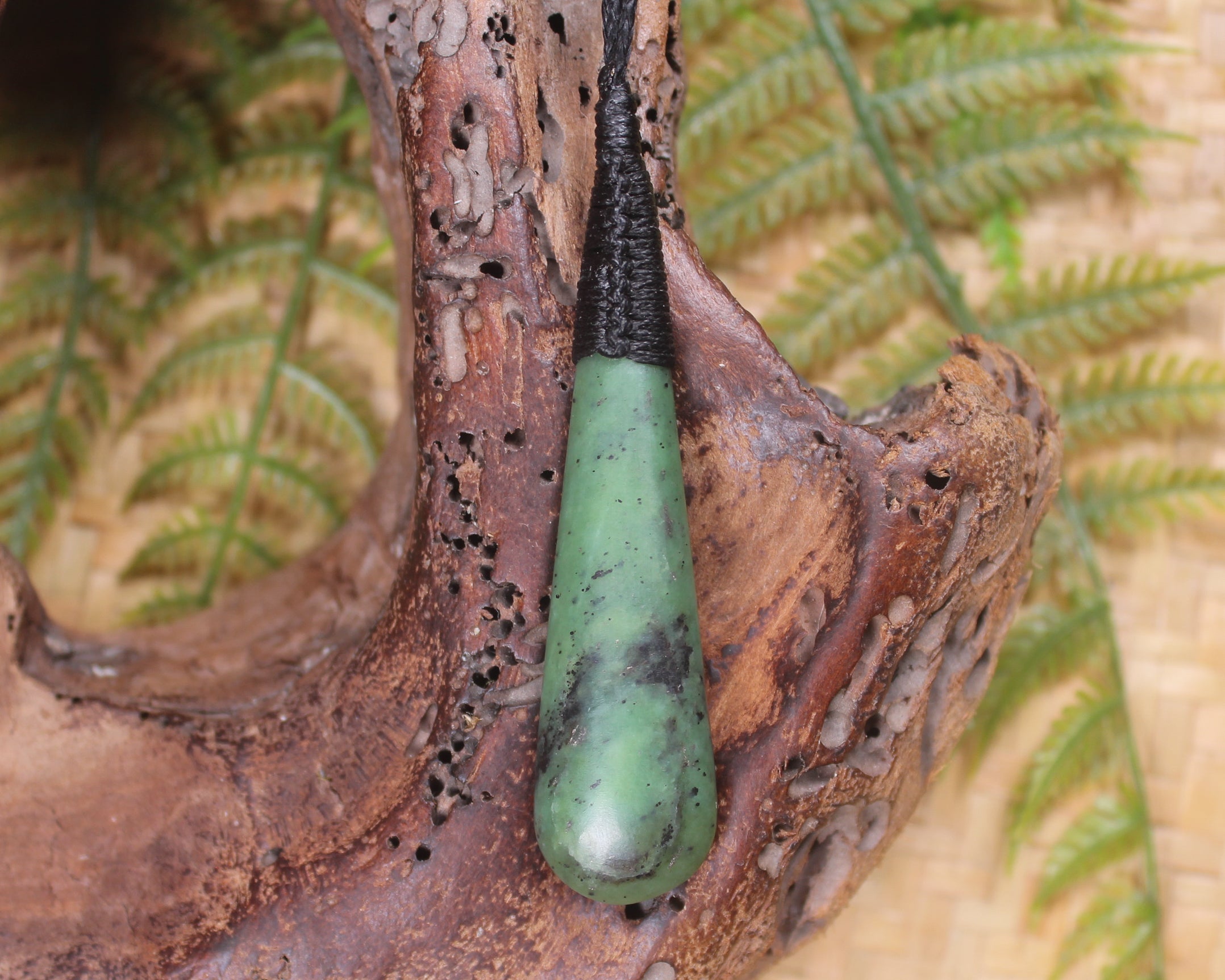 Roimata Teardrop carved from Hapopo Pounamu - NZ Greenstone