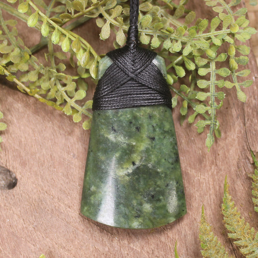 Rimu Pounamu Toki - NZ Greenstone