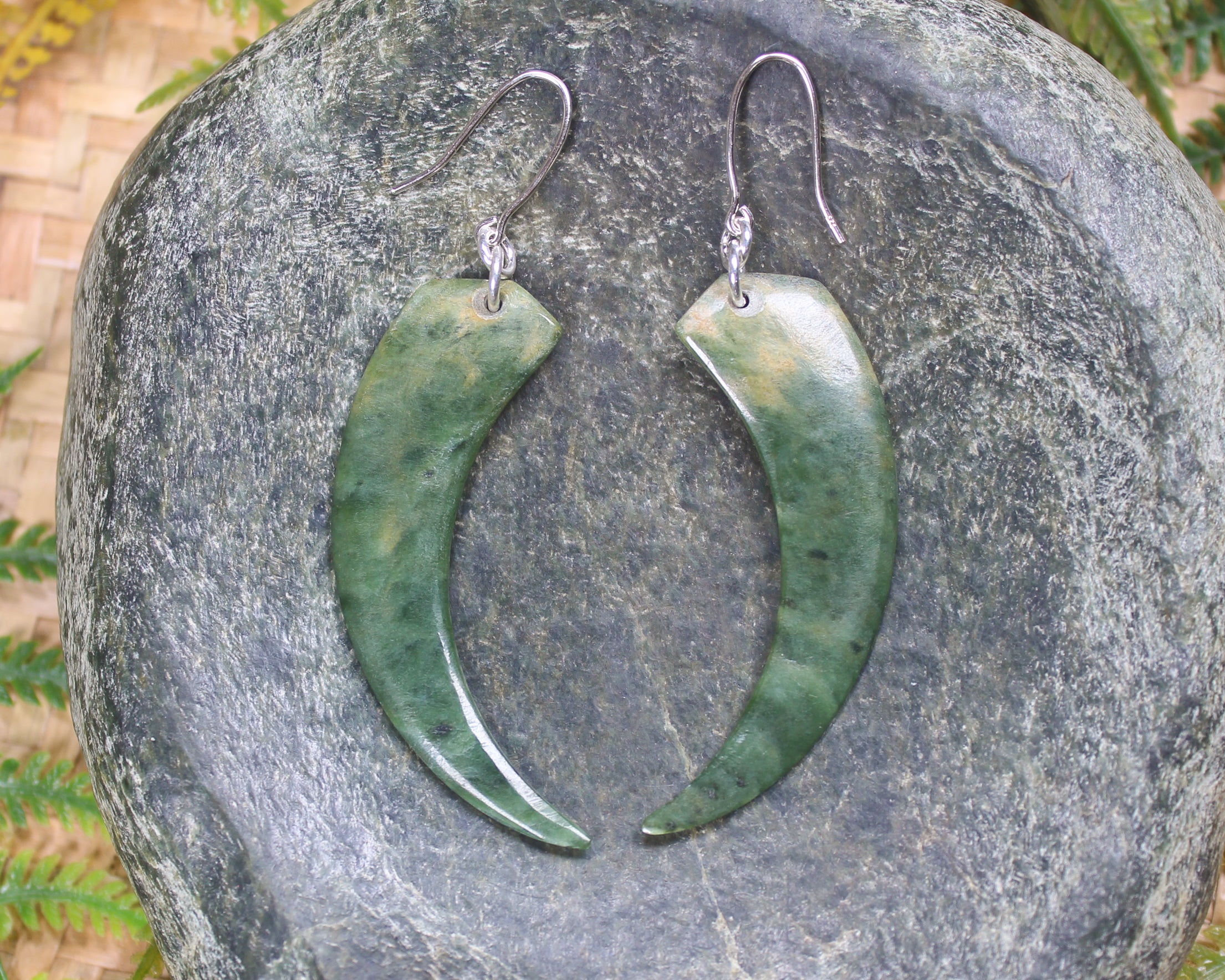 Huia Beak earrings carved from Flower Jade Pounamu - NZ Greenstone
