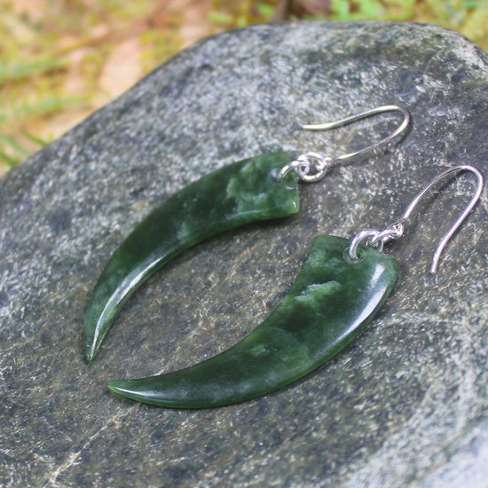 Huia Beak earrings carved from Kawakawa Pounamu - NZ Greenstone