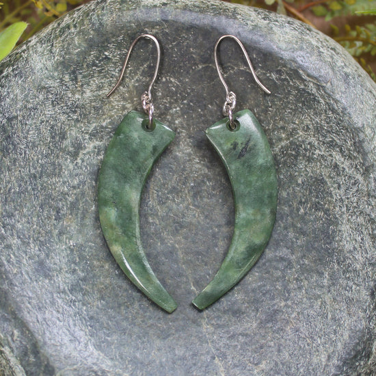 Huia Beak earrings carved from Kawakawa Pounamu - NZ Greenstone