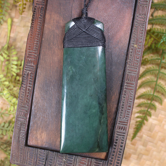 Kawakawa Pounamu Toki