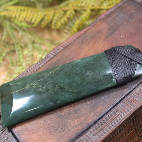 Kawakawa Pounamu Toki