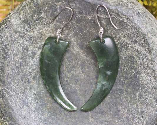 Huia Beak earrings carved from Kawakawa Pounamu - NZ Greenstone