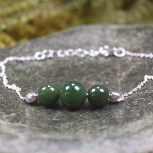 Kawakawa Pounamu Sterling Silver beaded bracelet - NZ Greenstone