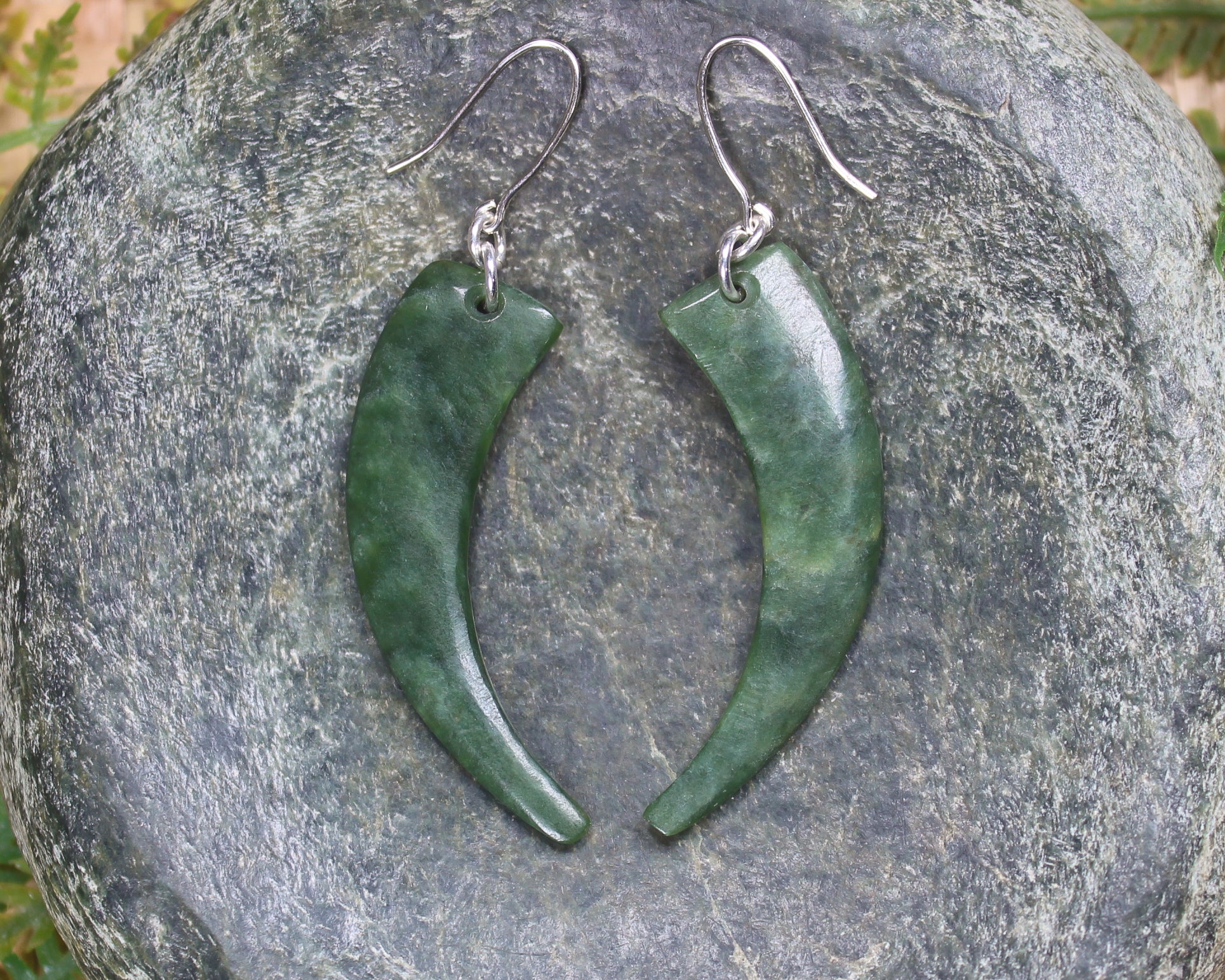 Huia Beak earrings carved from Kawakawa Pounamu - NZ Greenstone
