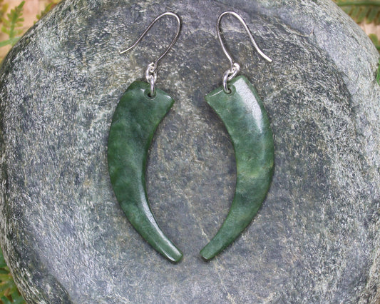 Huia Beak earrings carved from Kawakawa Pounamu - NZ Greenstone