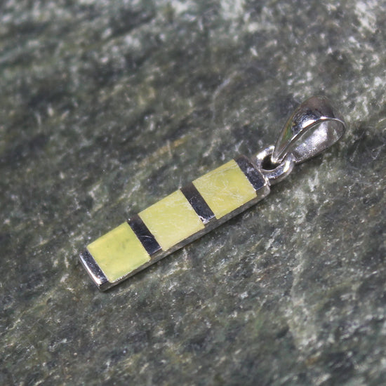 Hapopo Pounamu pendant set in Sterling Silver - NZ Greenstone