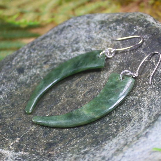 Huia Beak earrings carved from Kawakawa Pounamu - NZ Greenstone