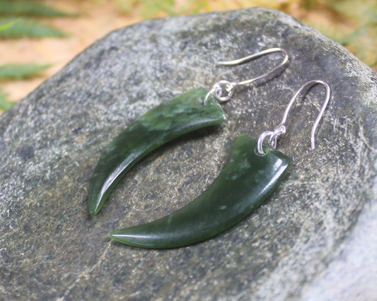 Huia Beak earrings carved from Kawakawa Pounamu - NZ Greenstone