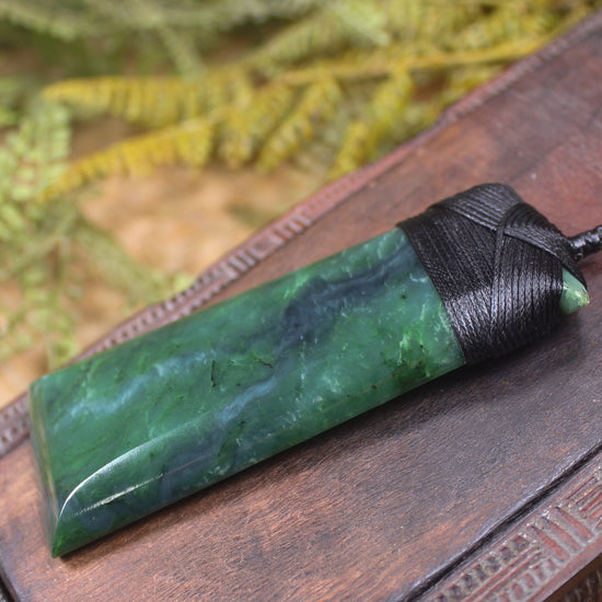 Kawakawa Pounamu Toki