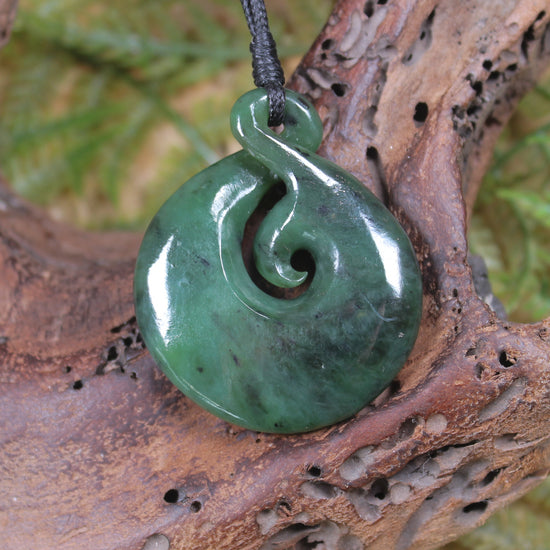 Koru Twist carved from Hapopo Pounamu - NZ Greenstone