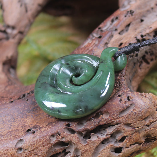Koru Twist carved from Hapopo Pounamu - NZ Greenstone