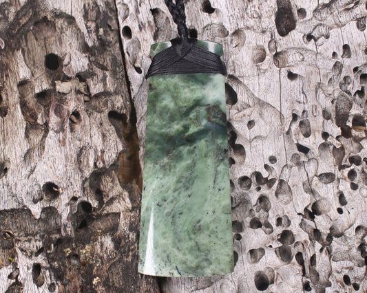 Hapopo Pounamu Toki - NZ Greenstone
