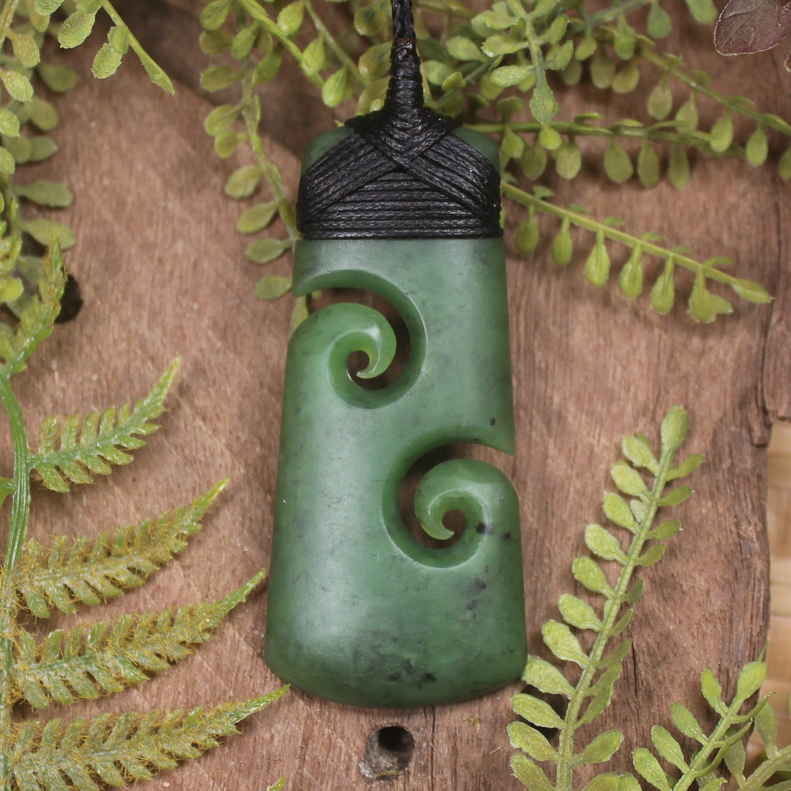 Hapopo Pounamu Toki with Koru - NZ Greenstone