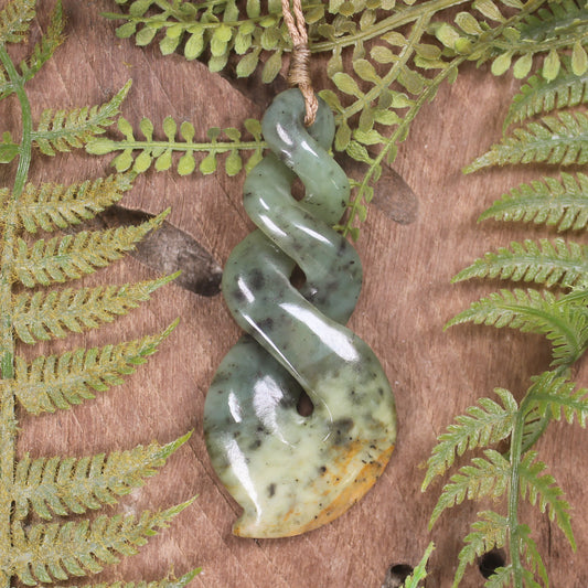Twist or Pikorua carved from Flower Jade Pounamu - NZ Greenstone
