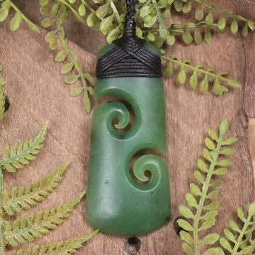 Hapopo Pounamu Toki with Koru - NZ Greenstone