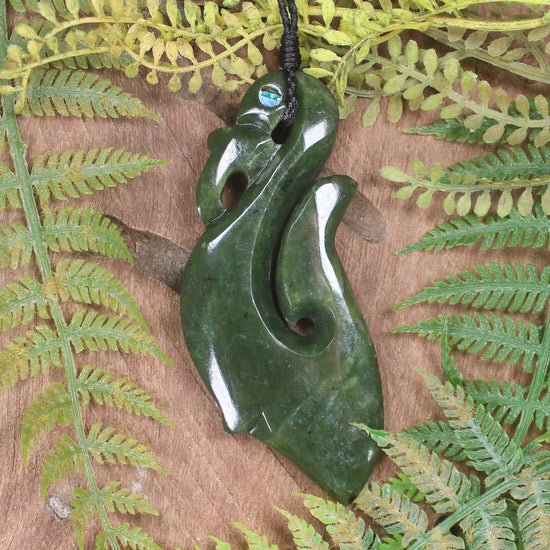 Kawakawa Pounamu Manaia pendant - NZ Greenstone