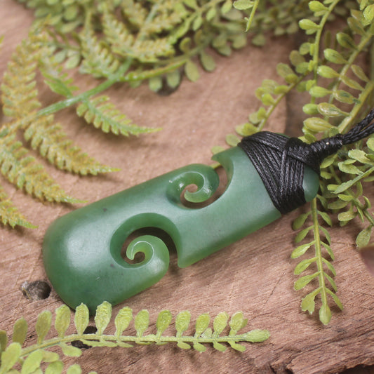 Hapopo Pounamu Toki with Koru - NZ Greenstone