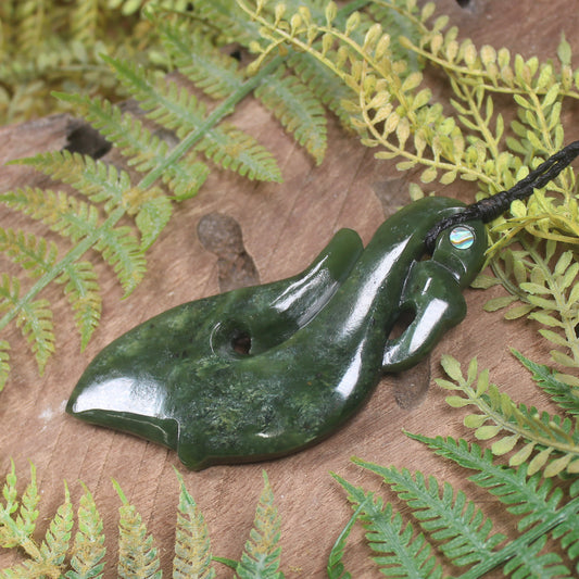 Kawakawa Pounamu Manaia pendant - NZ Greenstone