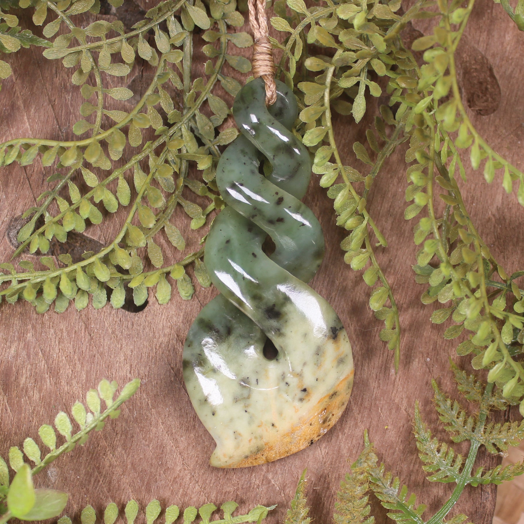 Twist or Pikorua carved from Flower Jade Pounamu - NZ Greenstone