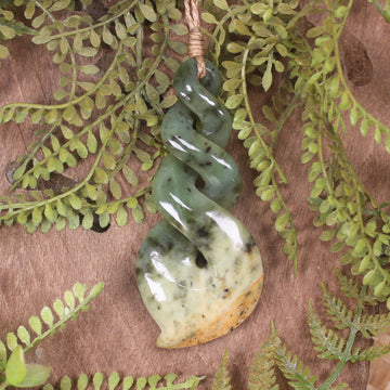 Twist or Pikorua carved from Flower Jade Pounamu - NZ Greenstone