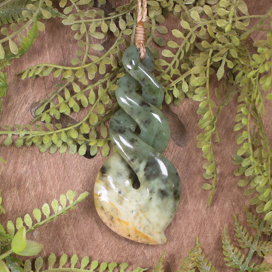 Twist or Pikorua carved from Flower Jade Pounamu - NZ Greenstone