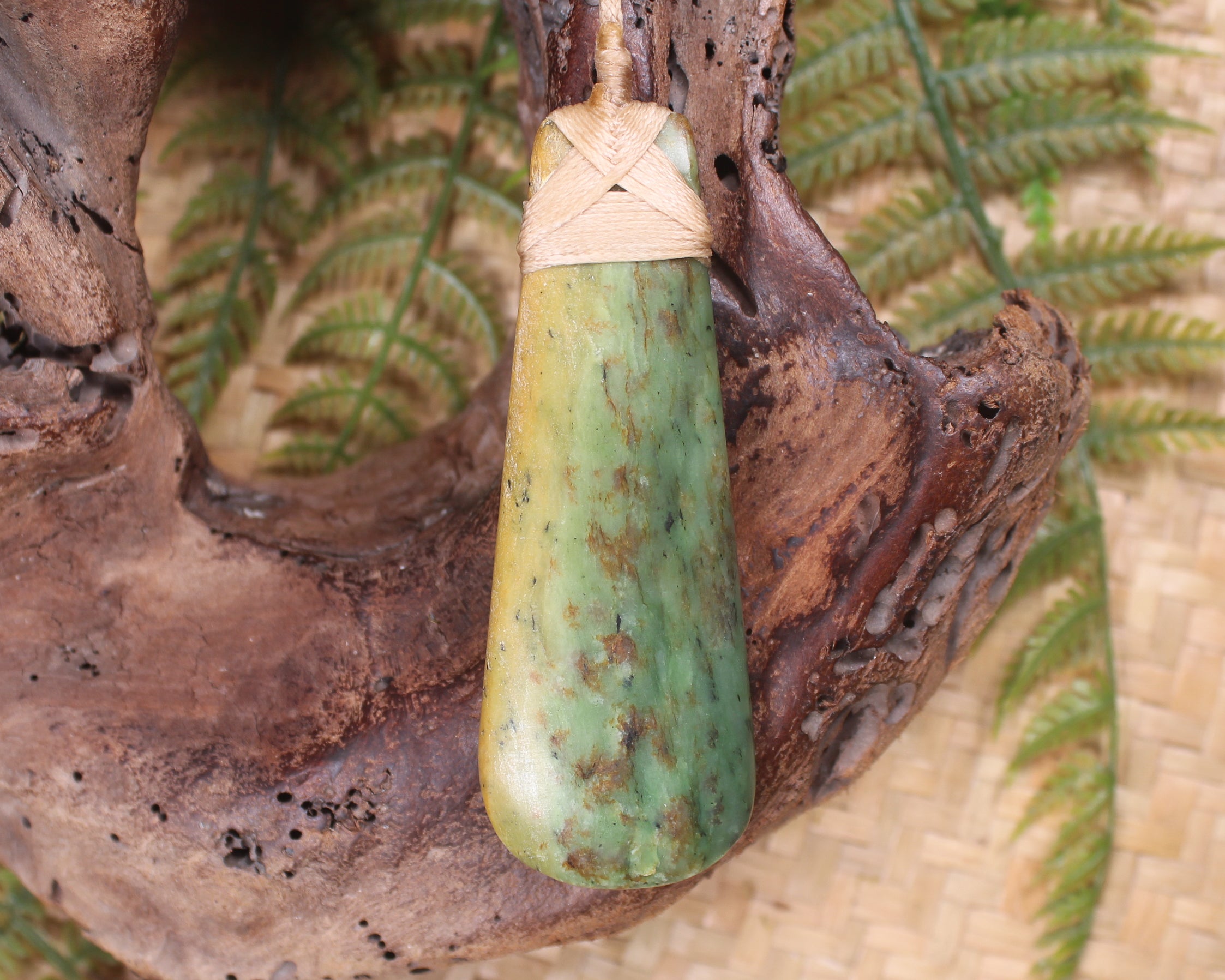 Toki or Adze Pendant carved from Flower Jade Pounamu - NZ Greenstone