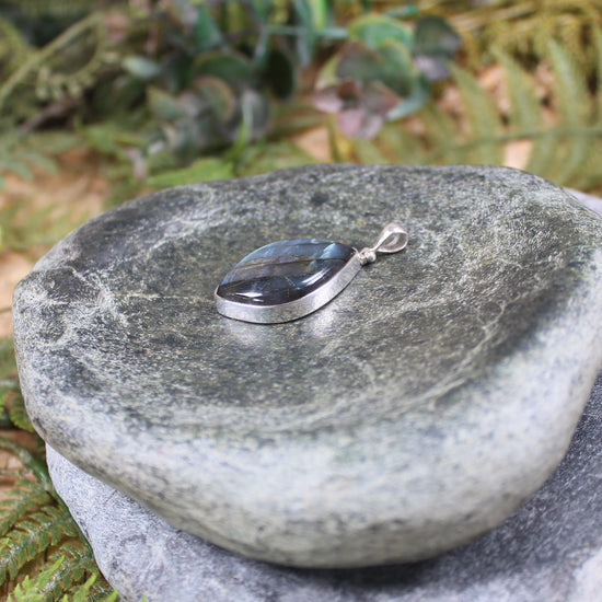 Labradorite Pendant