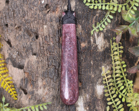 Roimata or Teardrop carved from Aroha Stone