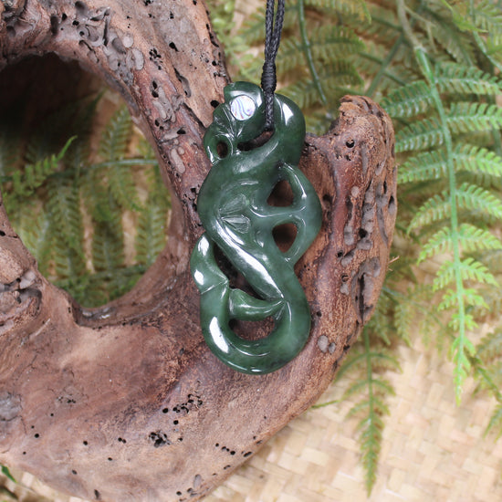 Manaia carved from Kawakawa Pounamu - NZ Greenstone