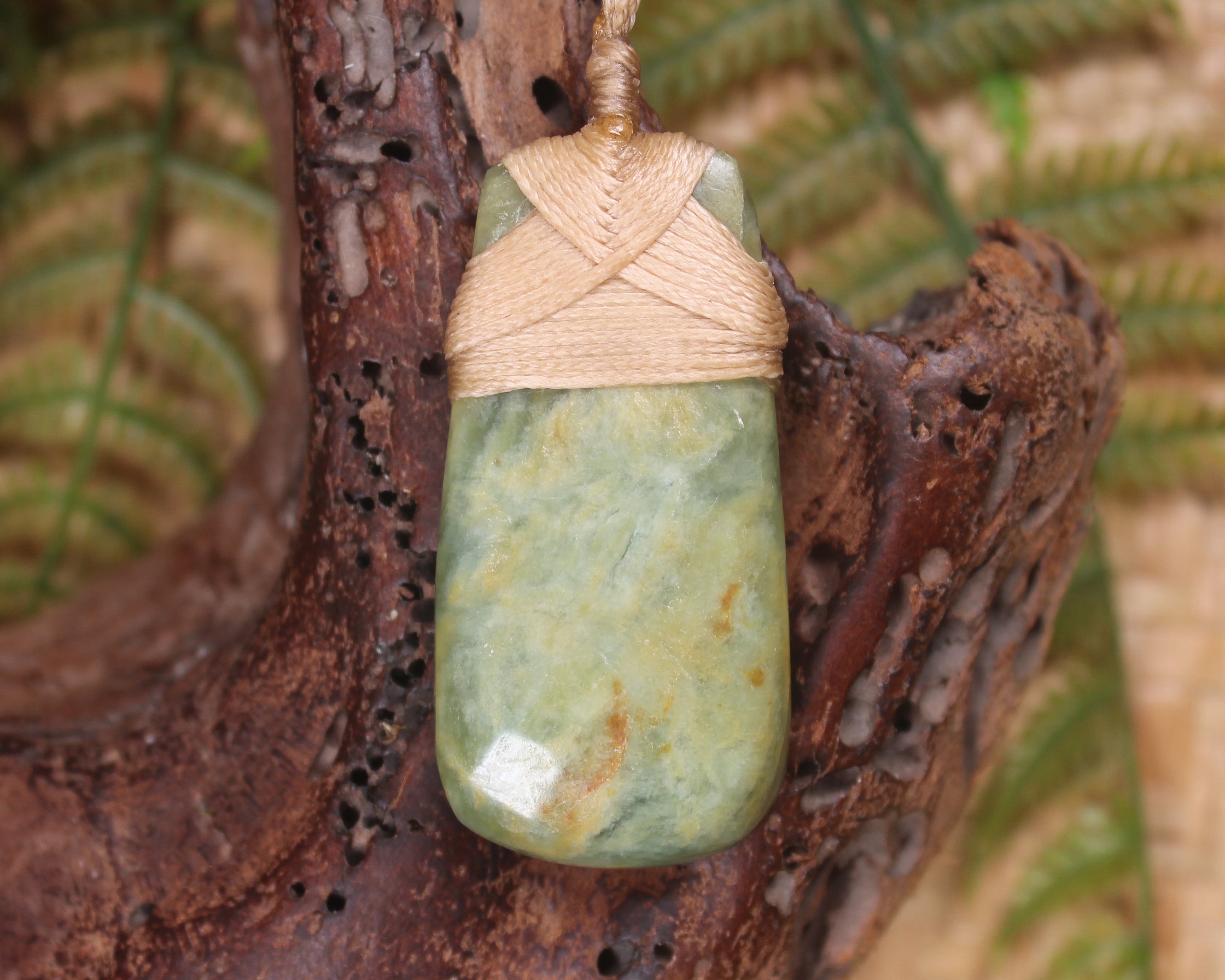 Toki or Adze Pendant carved from Flower Jade Pounamu - NZ Greenstone