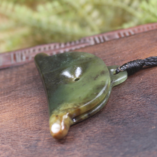 NZ Greenstone Shepards Dog Whistle Flower Jade Pounamu