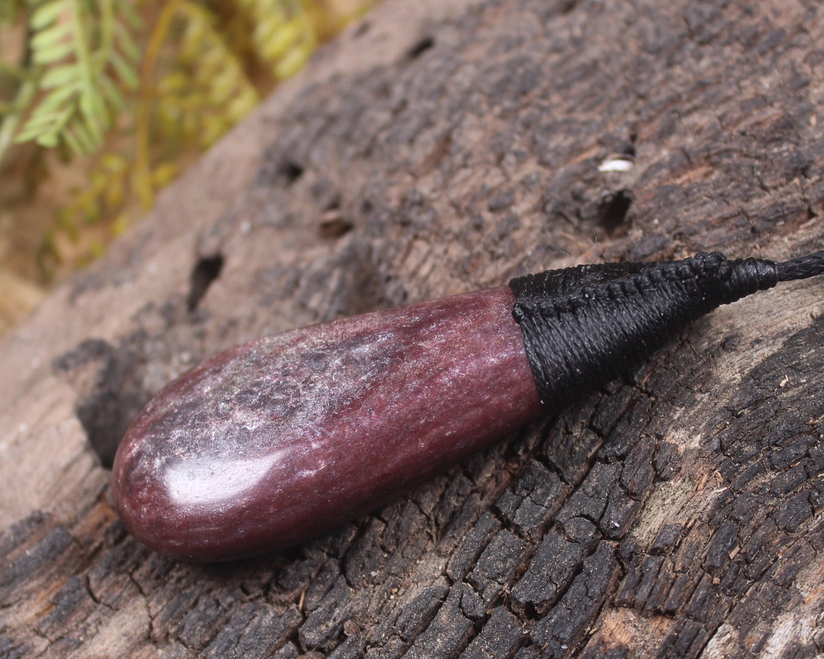 Roimata or Teardrop carved from Aroha Stone