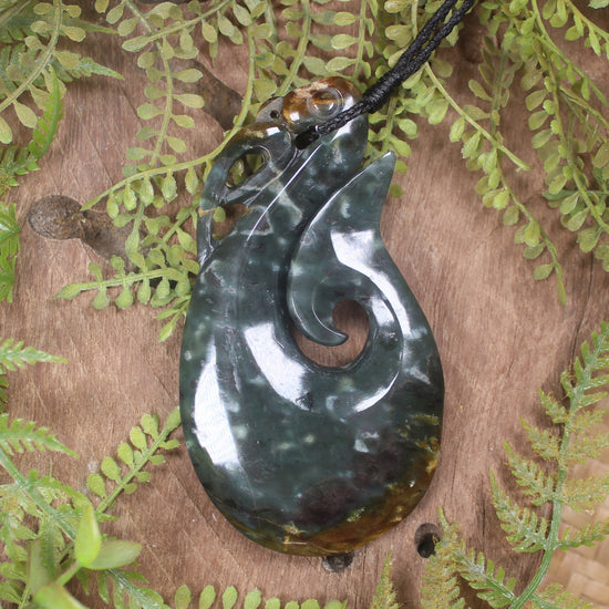Manaia pendant carved from Rimu Pounamu - NZ Greenstone