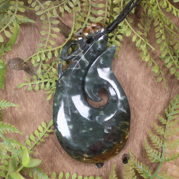 Manaia pendant carved from Rimu Pounamu - NZ Greenstone