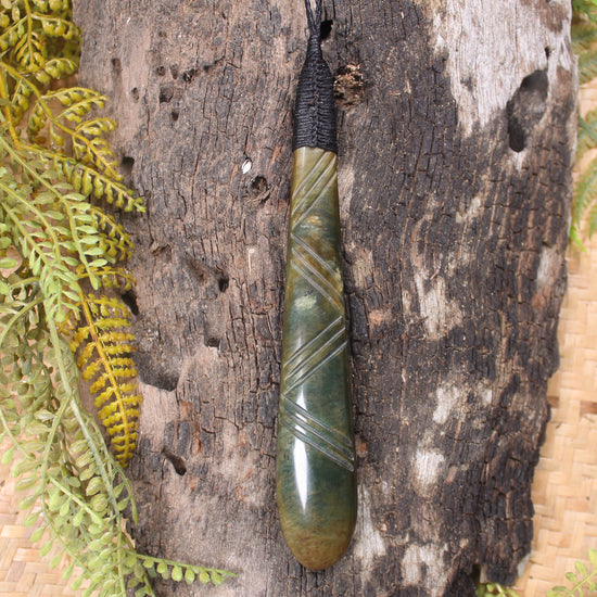 Roimata Teardrop carved from Totoweka Pounamu - NZ Greenstone