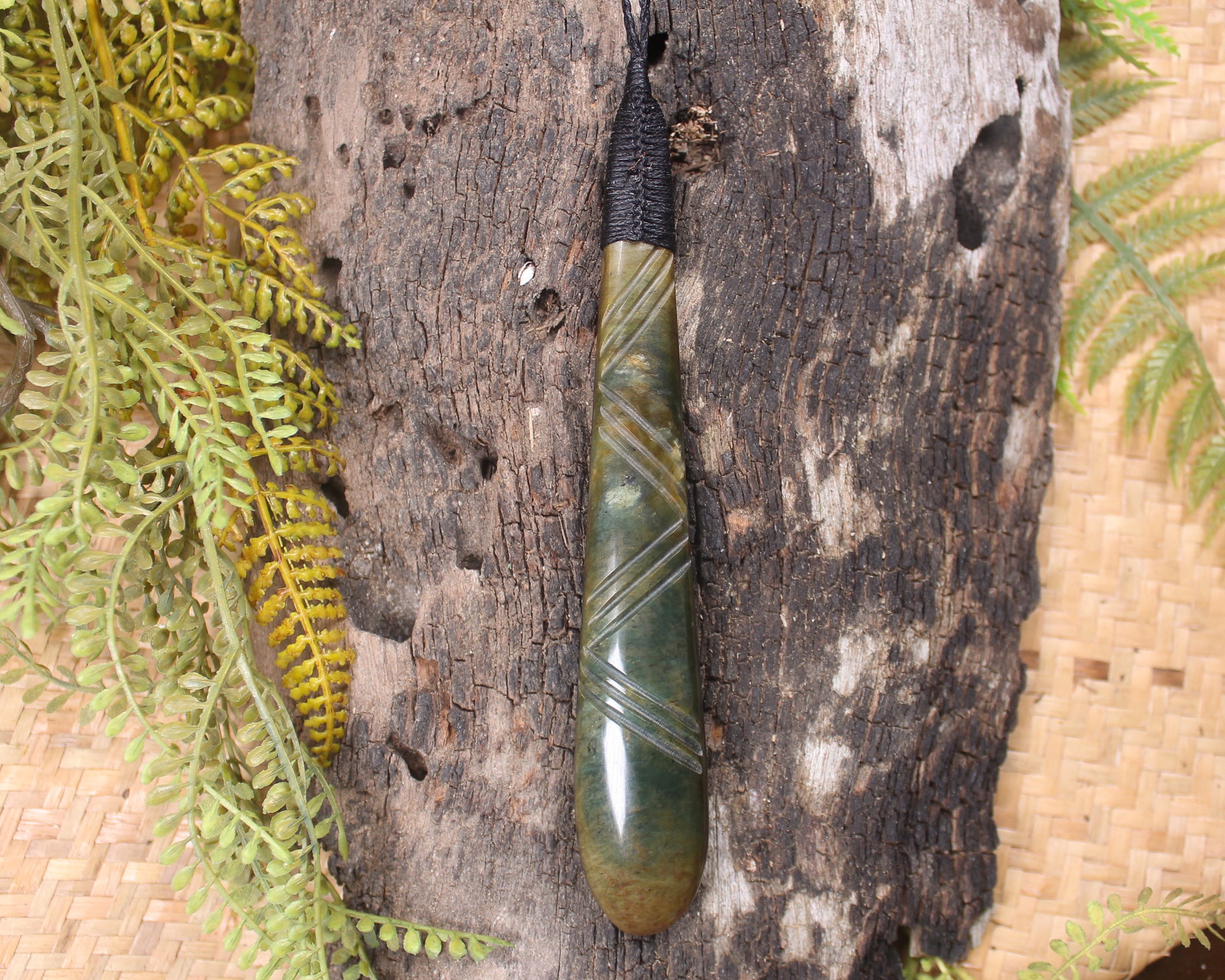 Roimata Teardrop carved from Totoweka Pounamu - NZ Greenstone