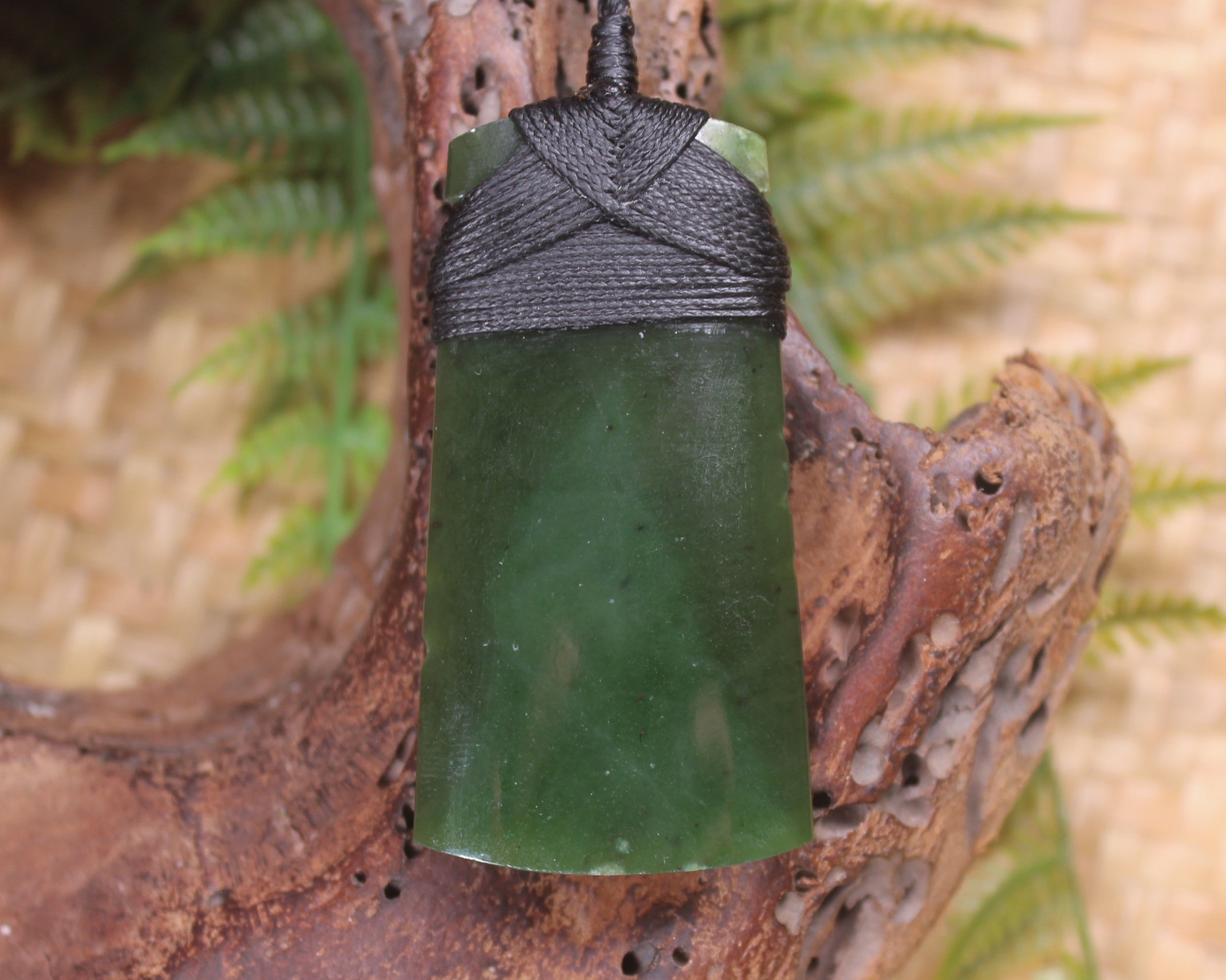 Kawakawa Pounamu Toki