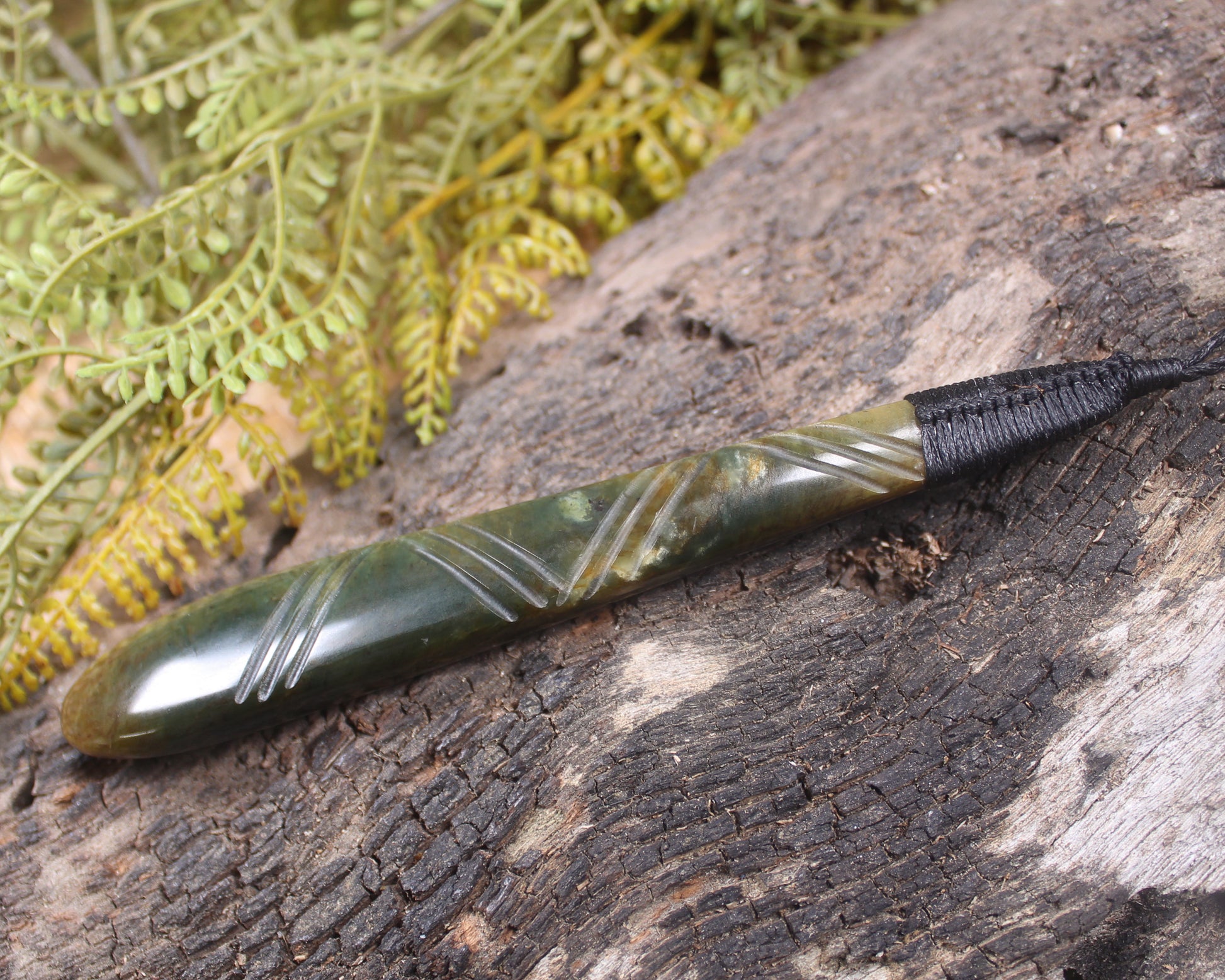Roimata Teardrop carved from Totoweka Pounamu - NZ Greenstone