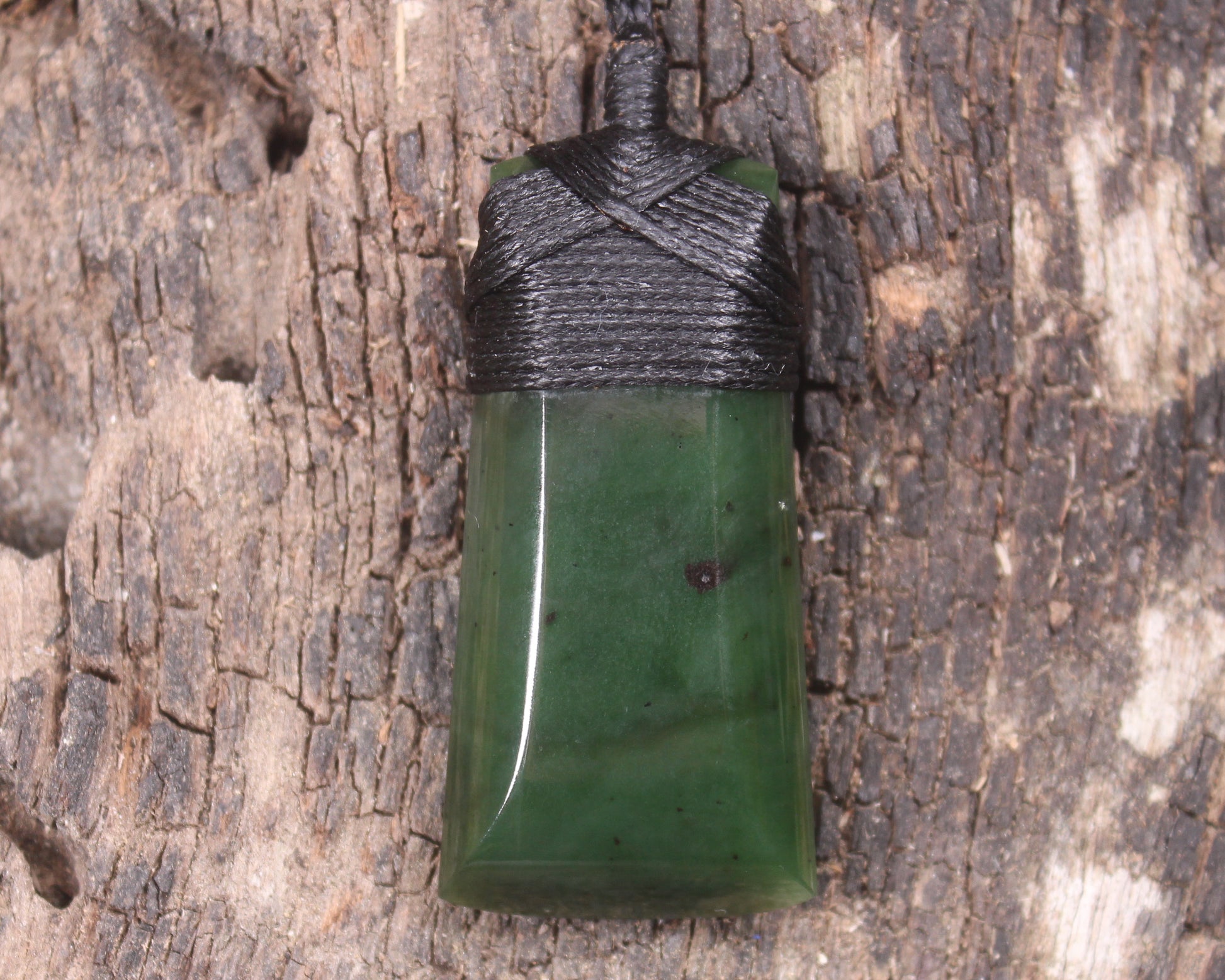 Kawakawa Pounamu Toki