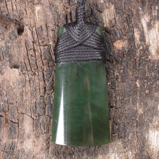 Kawakawa Pounamu Toki
