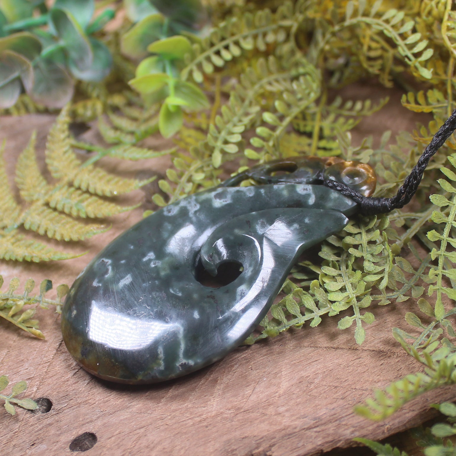 Manaia pendant carved from Rimu Pounamu - NZ Greenstone