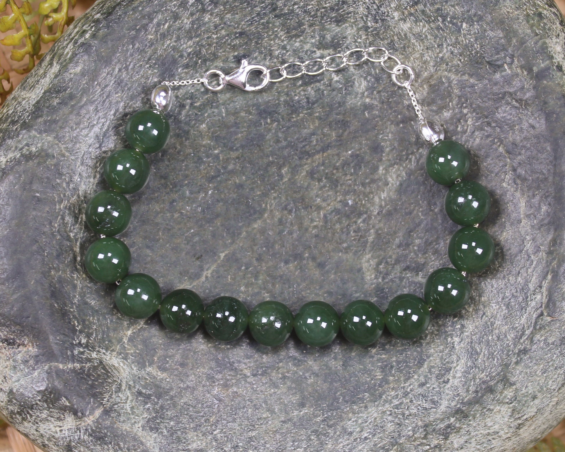Kawakawa Pounamu Sterling Silver beaded bracelet - NZ Greenstone