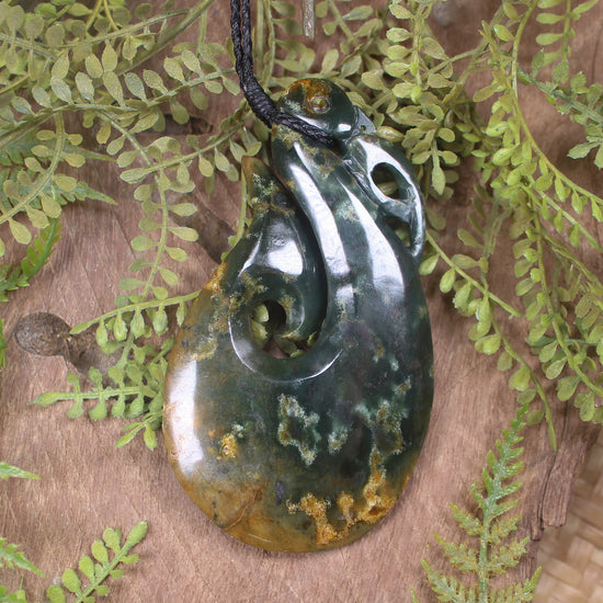 Manaia pendant carved from Totoweka Pounamu - NZ Greenstone