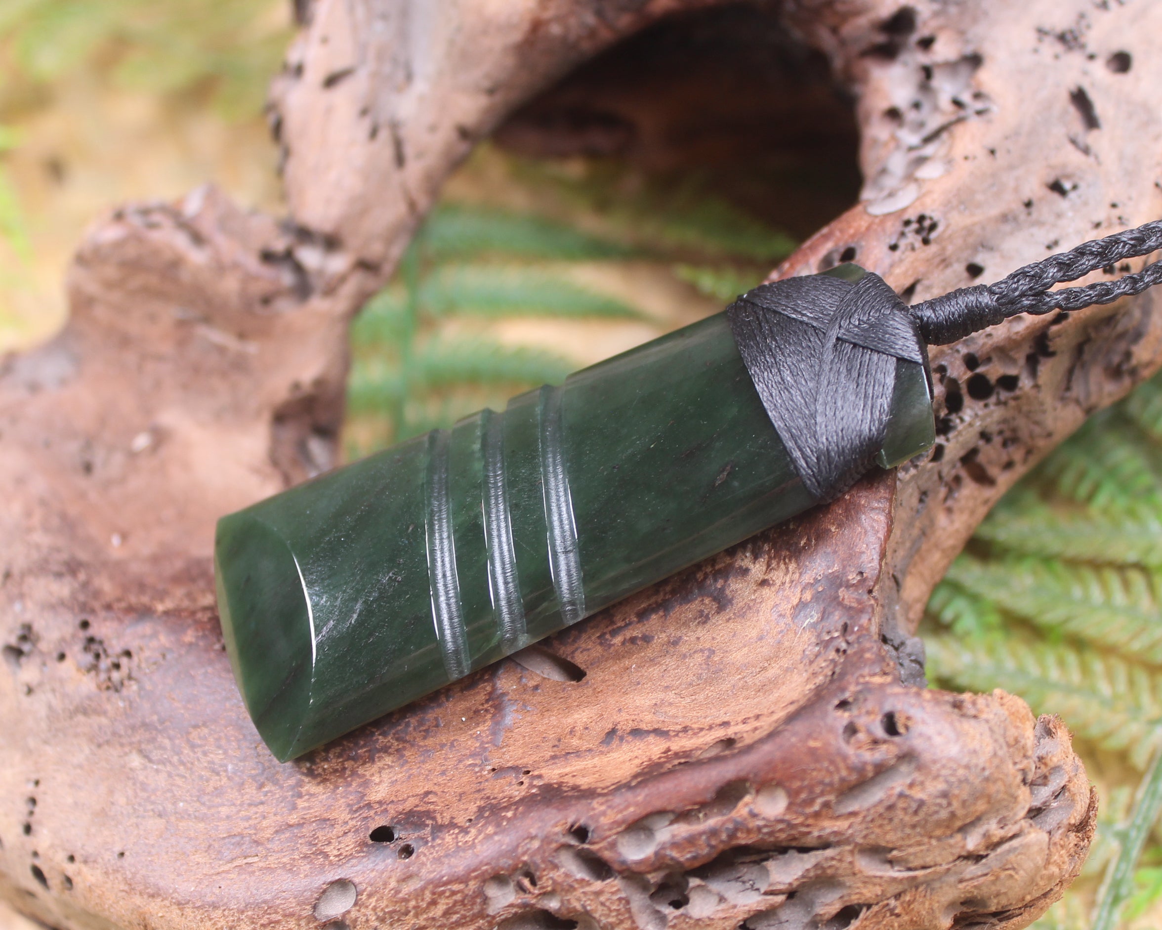 Kawakawa Pounamu Toki