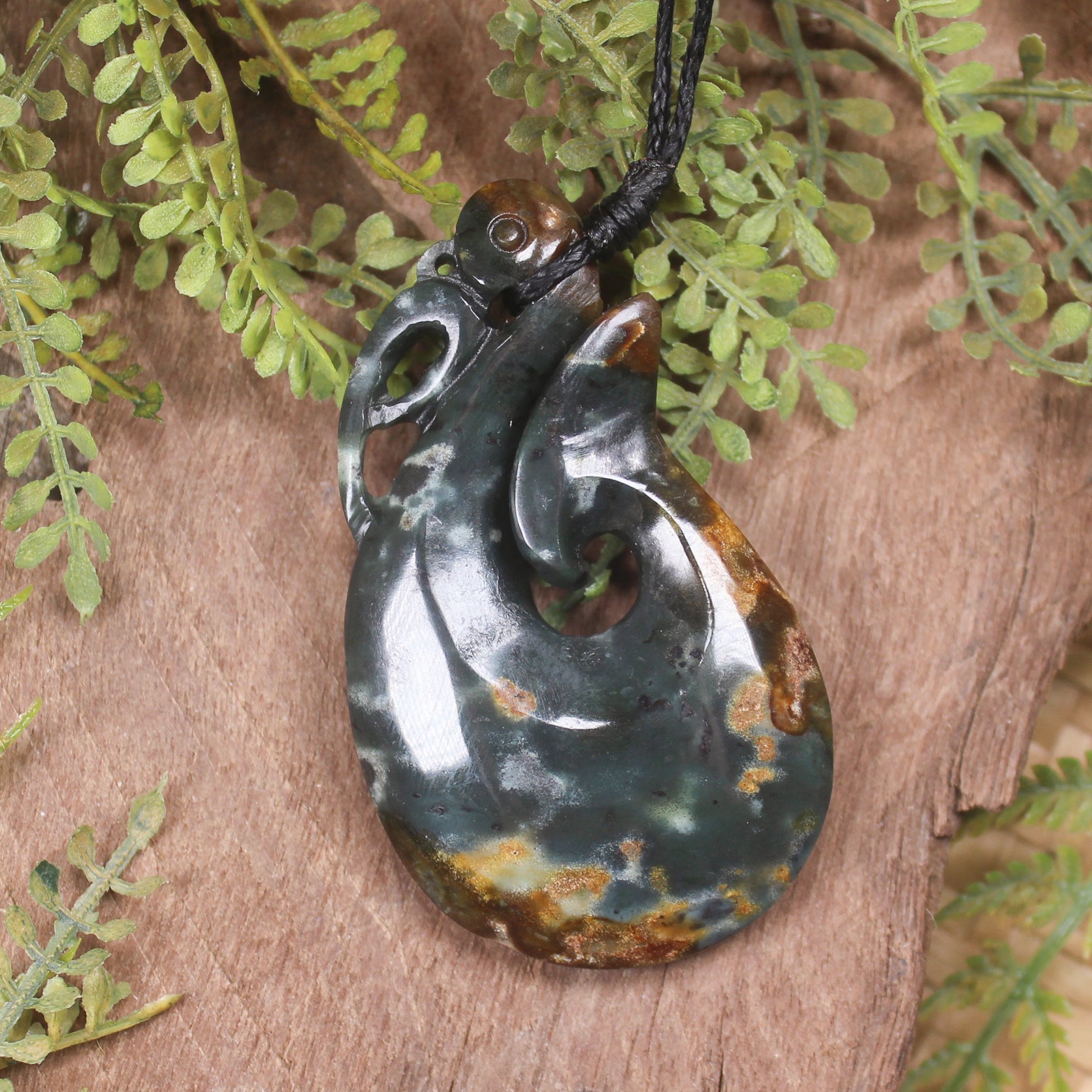 Manaia pendant carved from Totoweka Pounamu - NZ Greenstone