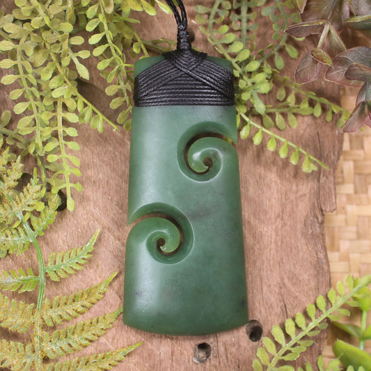 Kawakawa Pounamu Toki with Koru