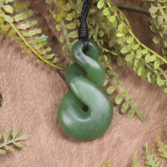 Twist or Pikorua carved from Hapopo Pounamu - NZ Greenstone